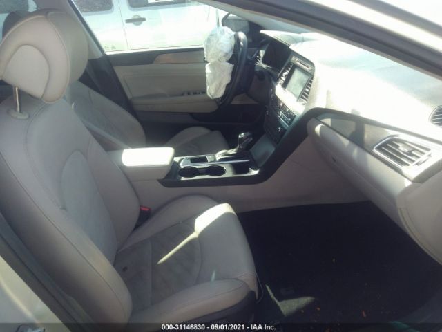 Photo 4 VIN: 5NPE34AF1FH050392 - HYUNDAI SONATA 