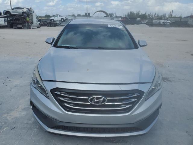 Photo 4 VIN: 5NPE34AF1FH069637 - HYUNDAI SONATA 