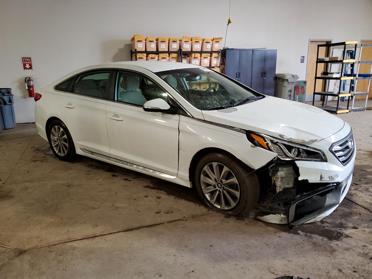 Photo 3 VIN: 5NPE34AF1FH074384 - HYUNDAI SONATA 