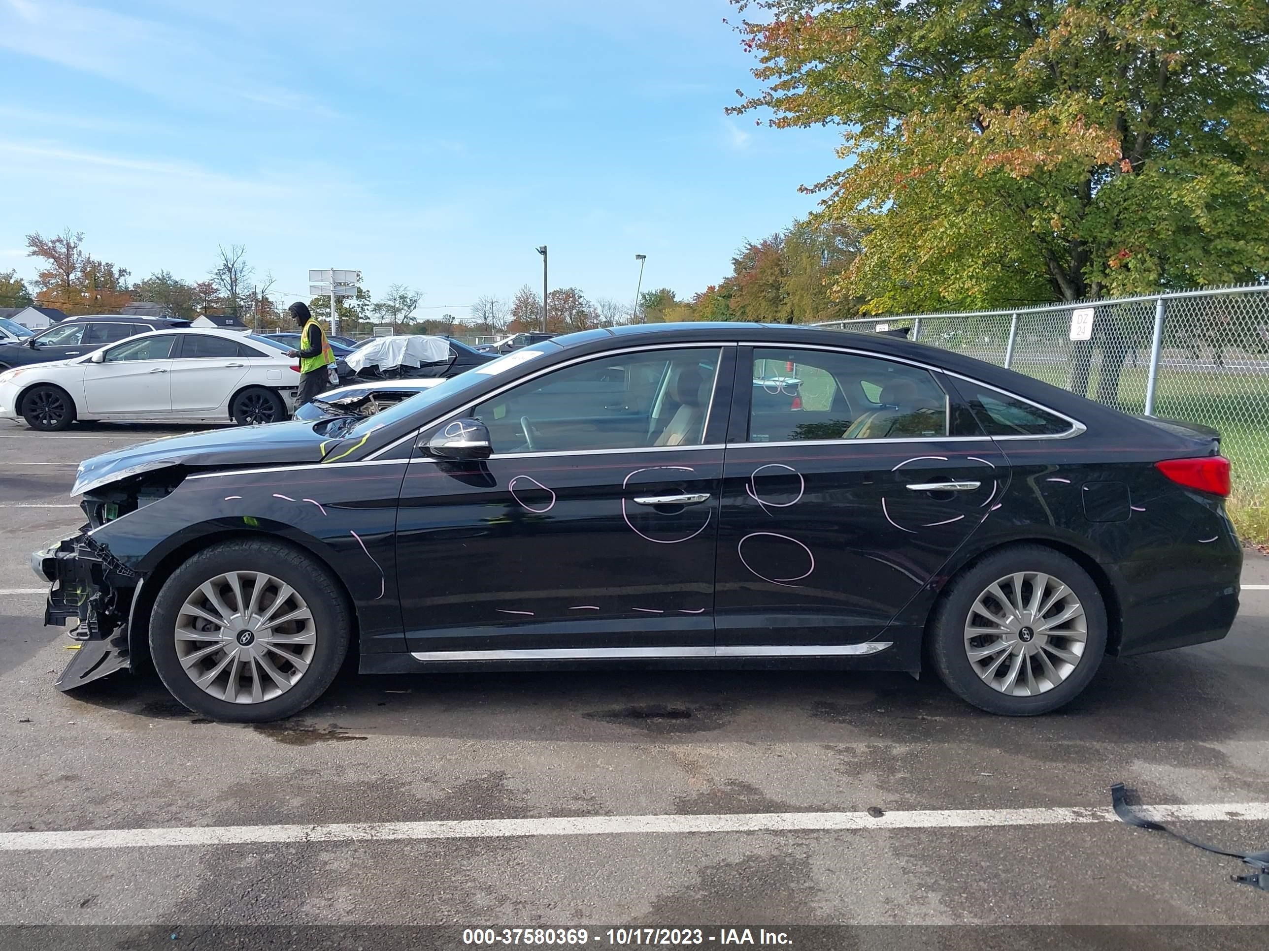 Photo 13 VIN: 5NPE34AF1FH094327 - HYUNDAI SONATA 