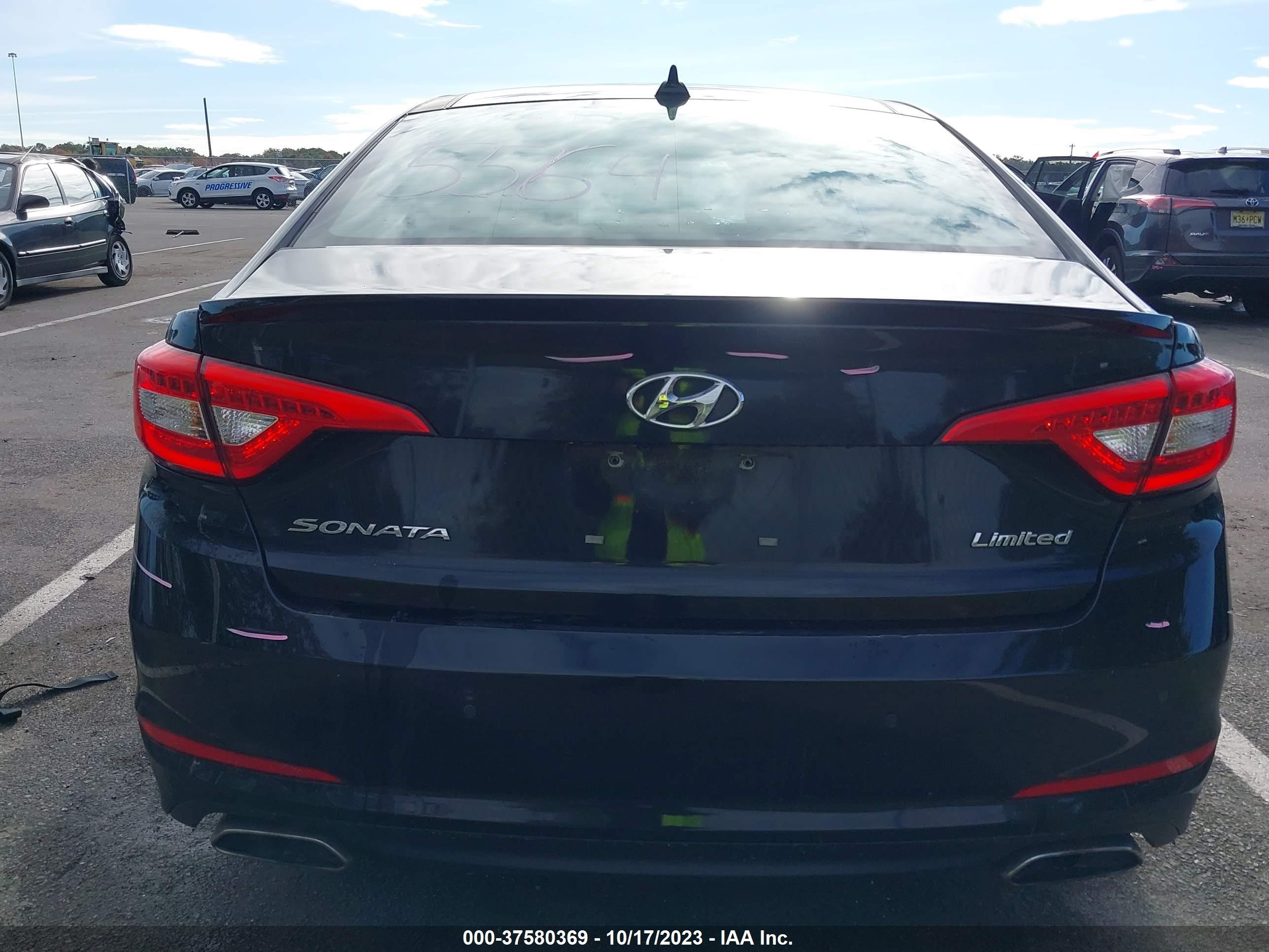 Photo 15 VIN: 5NPE34AF1FH094327 - HYUNDAI SONATA 