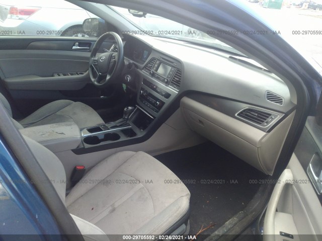 Photo 4 VIN: 5NPE34AF1FH103429 - HYUNDAI SONATA 