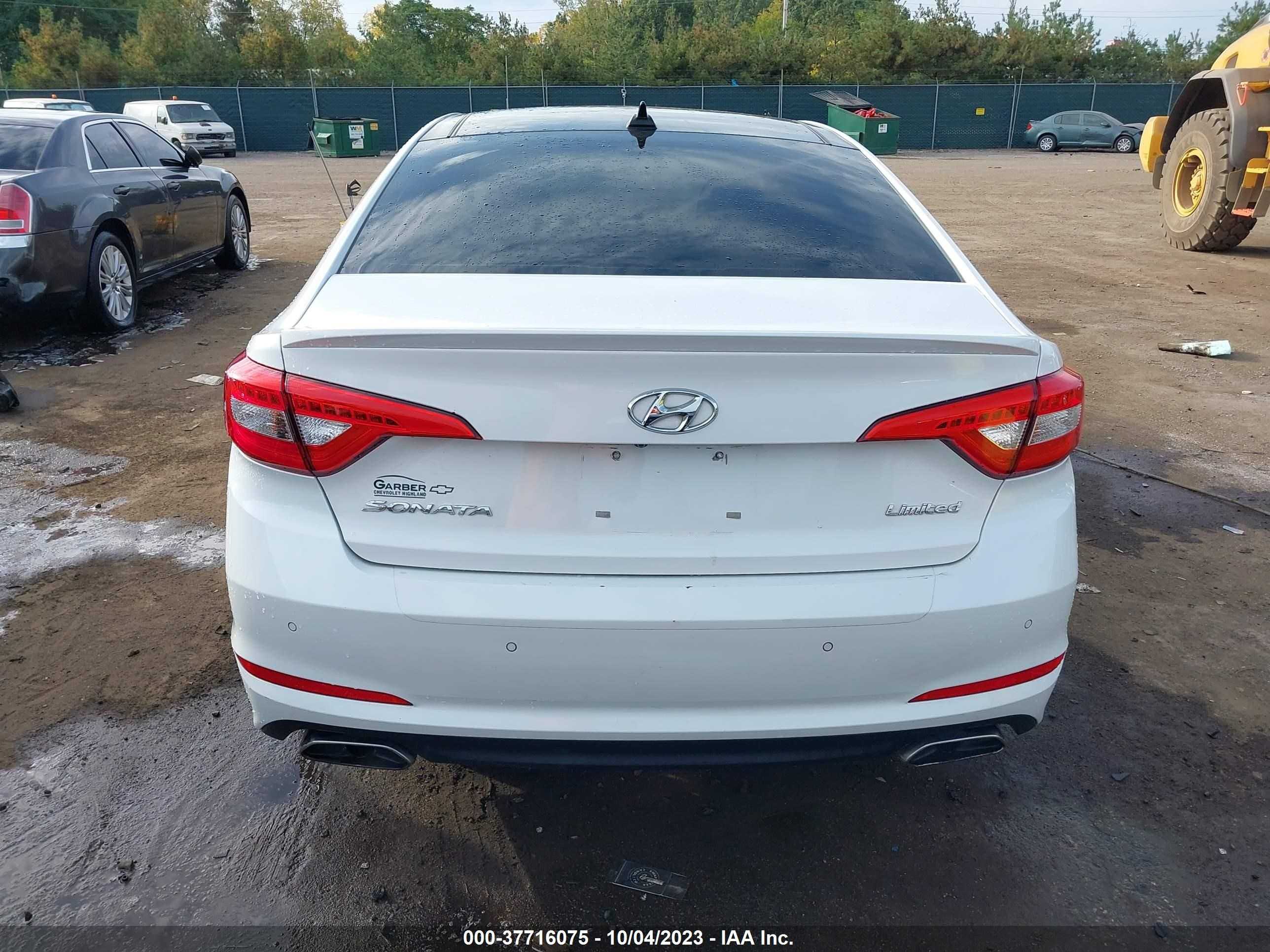 Photo 15 VIN: 5NPE34AF1FH105245 - HYUNDAI SONATA 