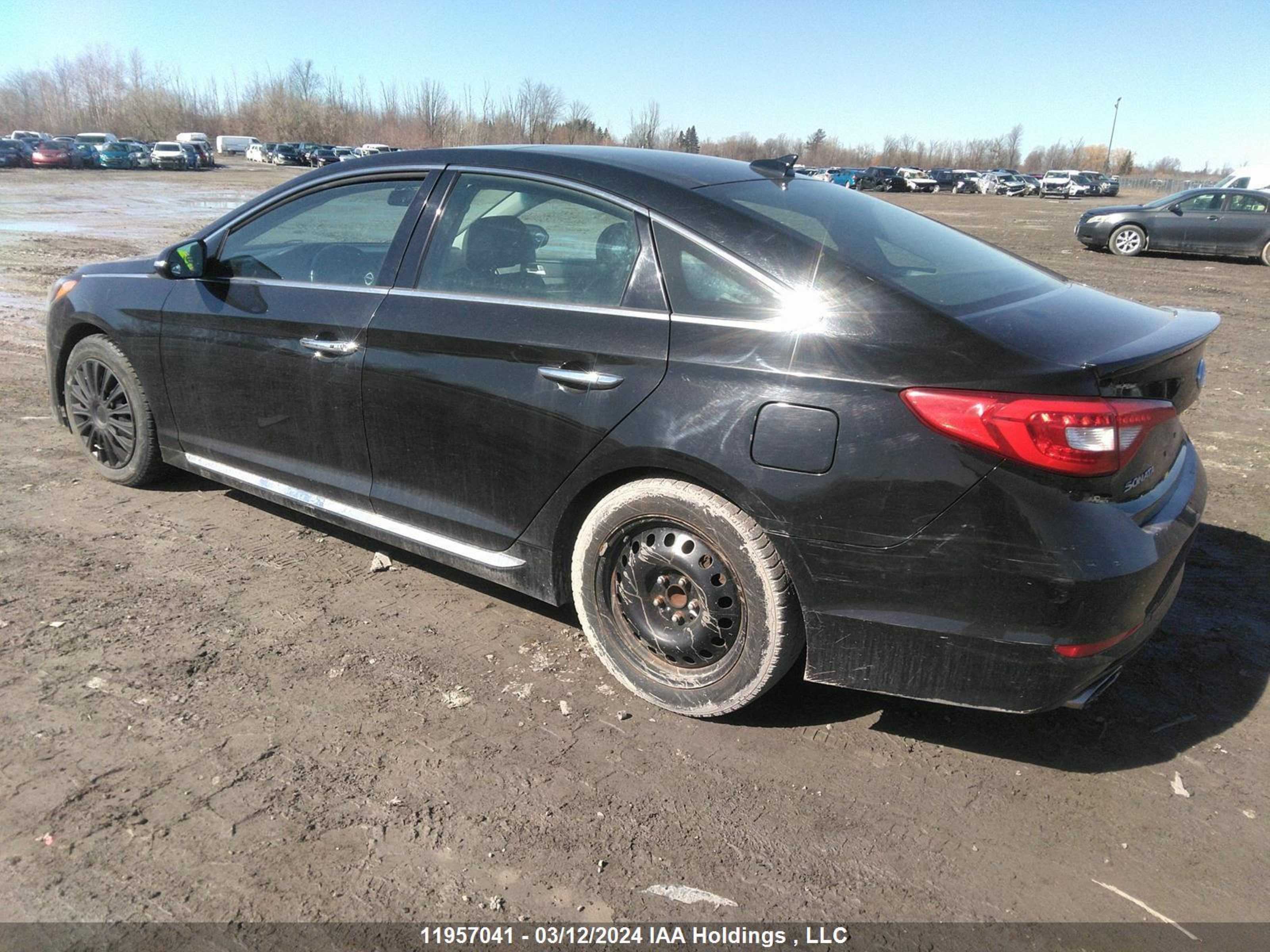 Photo 2 VIN: 5NPE34AF1FH116438 - HYUNDAI SONATA 