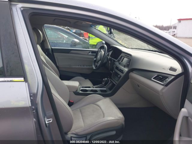 Photo 4 VIN: 5NPE34AF1FH146314 - HYUNDAI SONATA 