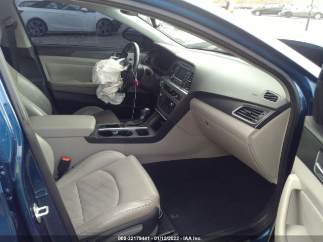 Photo 4 VIN: 5NPE34AF1FH189311 - HYUNDAI SONATA 