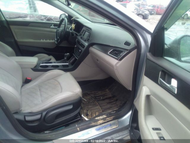 Photo 4 VIN: 5NPE34AF1FH192273 - HYUNDAI SONATA 