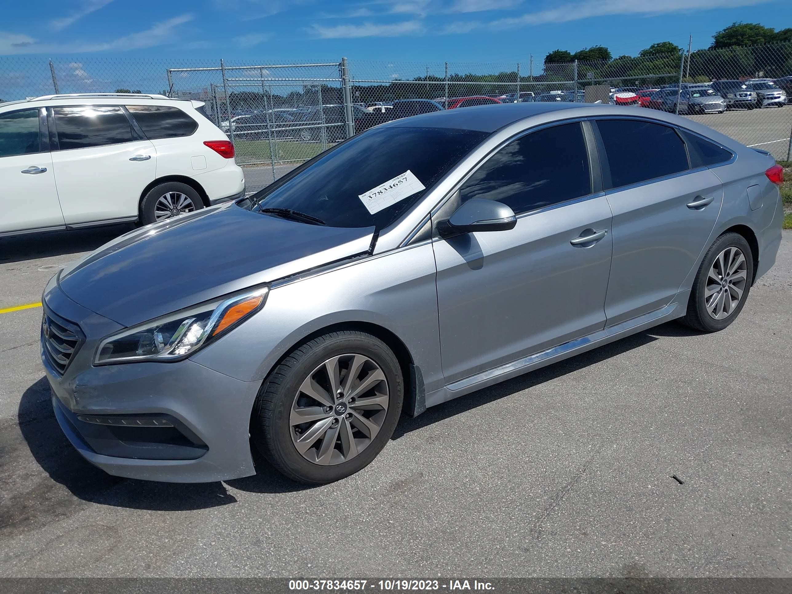 Photo 1 VIN: 5NPE34AF1GH381331 - HYUNDAI SONATA 