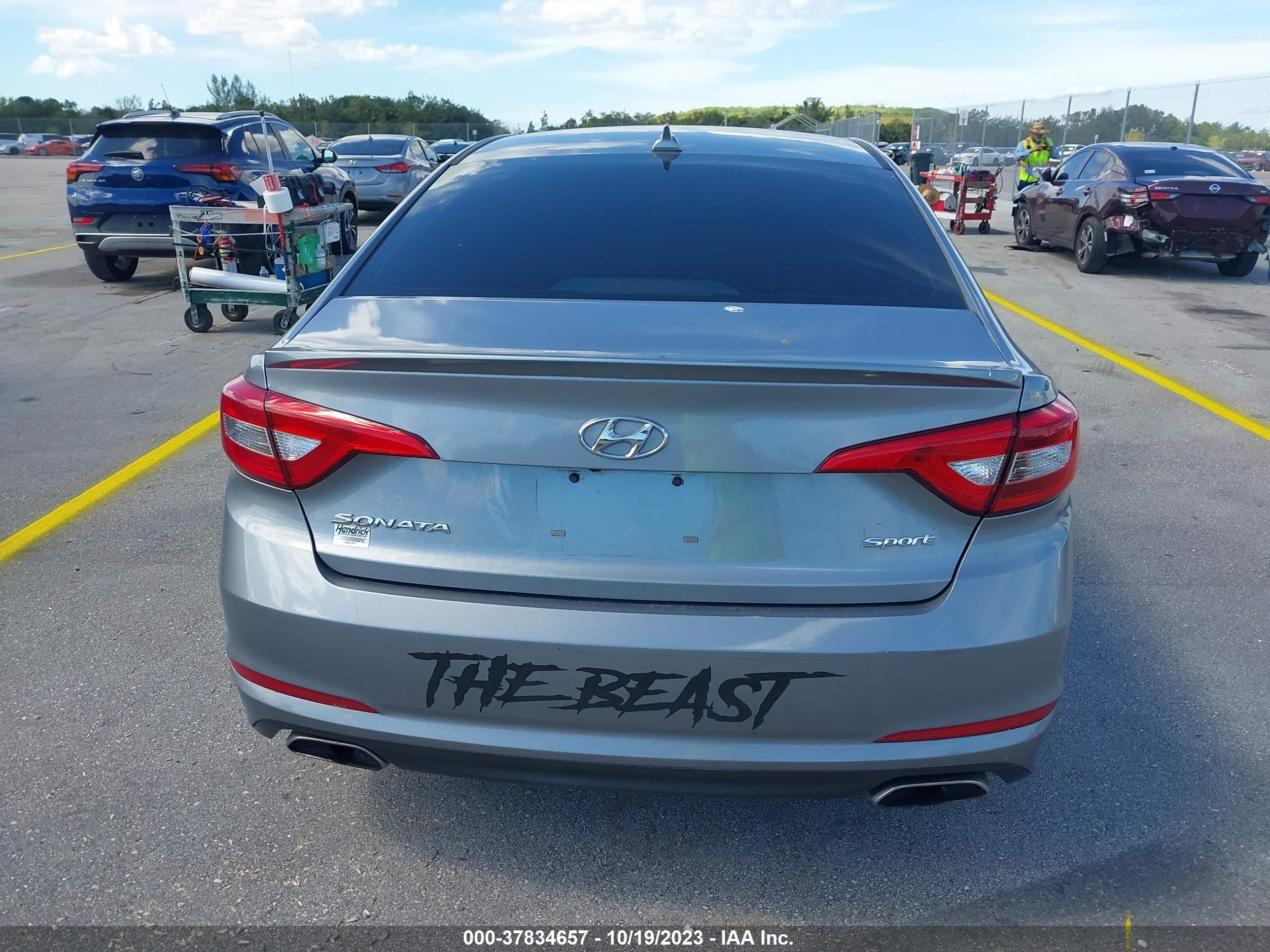 Photo 14 VIN: 5NPE34AF1GH381331 - HYUNDAI SONATA 