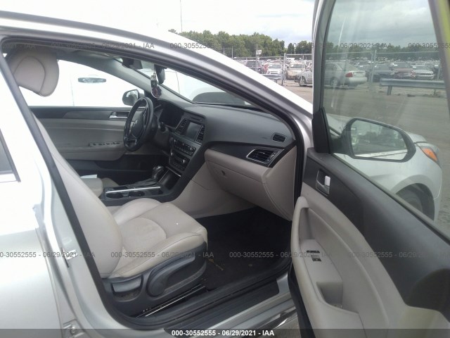 Photo 4 VIN: 5NPE34AF1HH439021 - HYUNDAI SONATA 