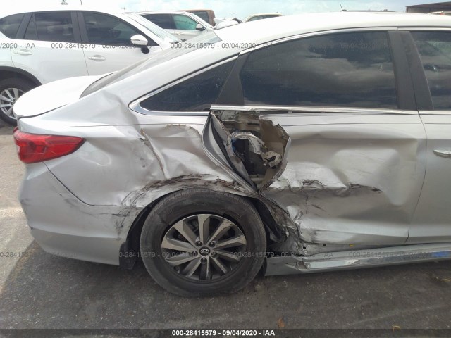 Photo 5 VIN: 5NPE34AF1HH486534 - HYUNDAI SONATA 