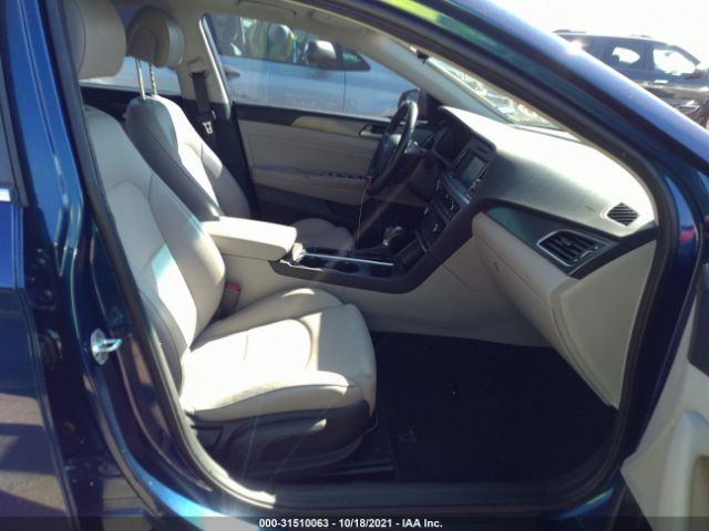 Photo 4 VIN: 5NPE34AF1HH504370 - HYUNDAI SONATA 