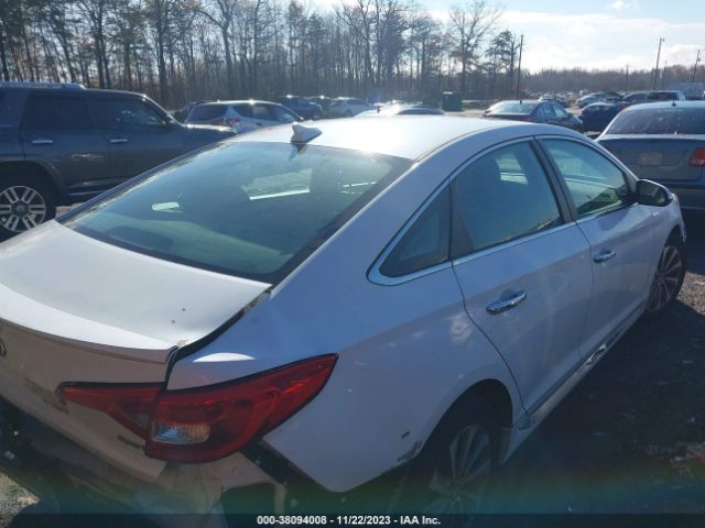 Photo 3 VIN: 5NPE34AF1HH513456 - HYUNDAI SONATA 