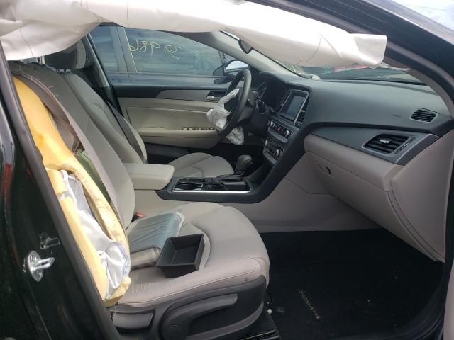 Photo 4 VIN: 5NPE34AF1JH600893 - HYUNDAI SONATA SPO 