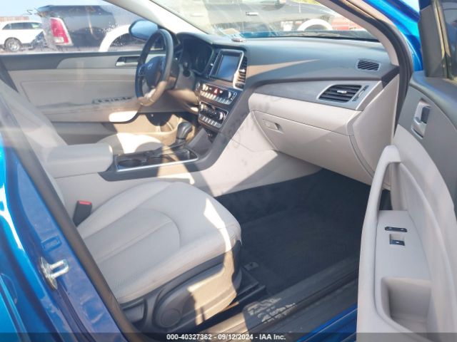 Photo 4 VIN: 5NPE34AF1JH610386 - HYUNDAI SONATA 