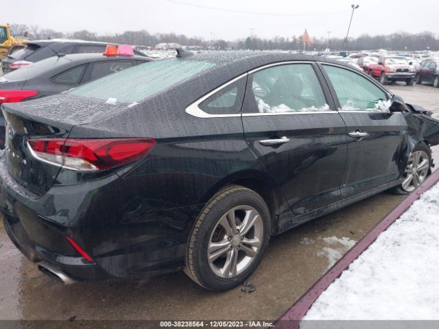 Photo 3 VIN: 5NPE34AF1JH620531 - HYUNDAI SONATA 