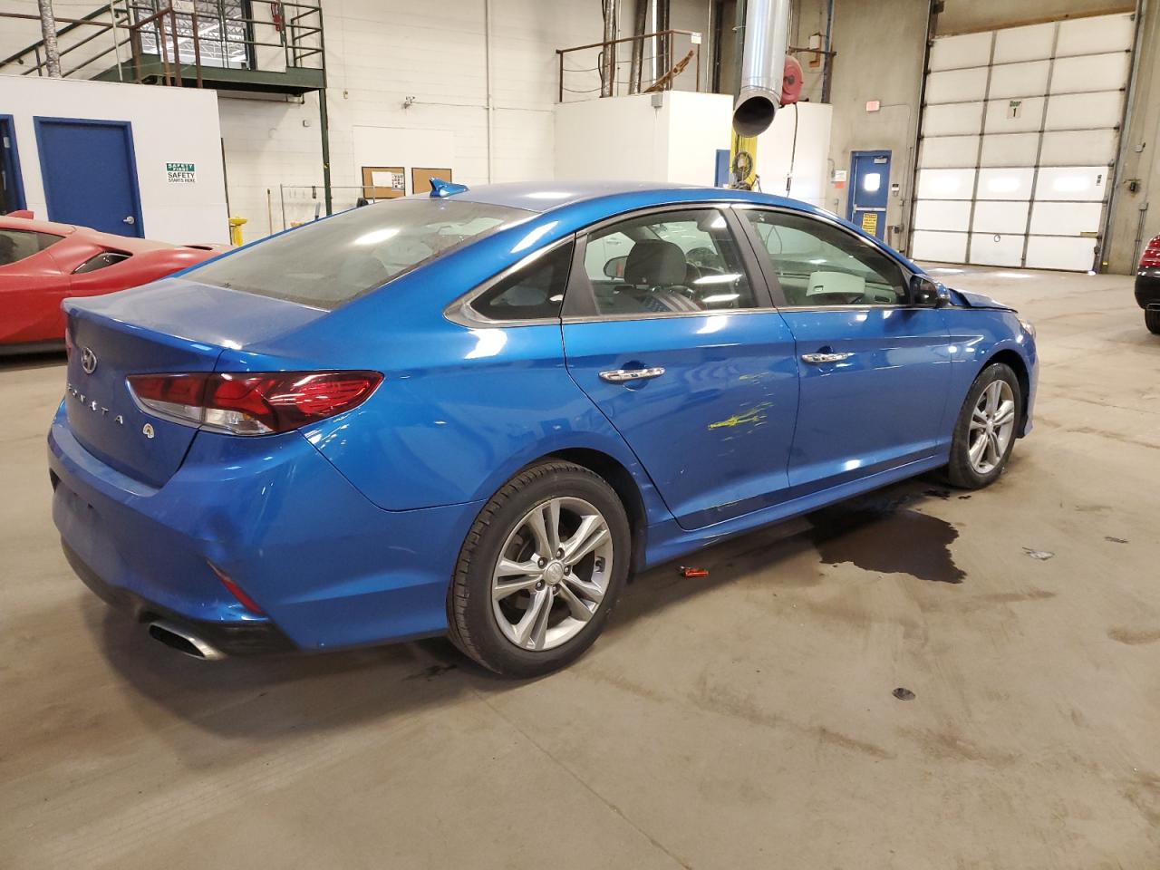 Photo 2 VIN: 5NPE34AF1JH640360 - HYUNDAI SONATA 