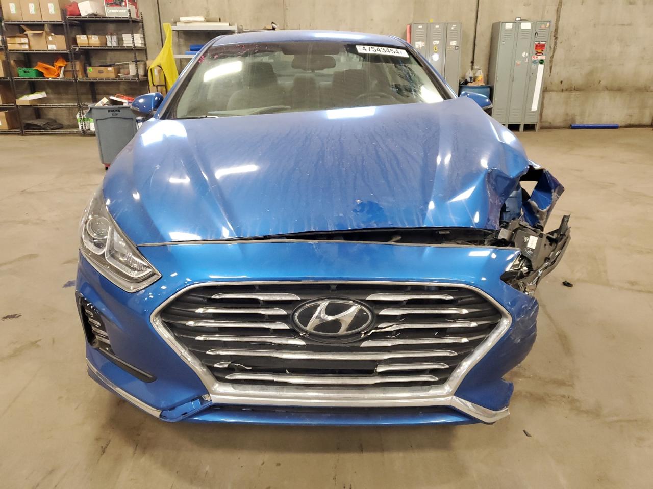 Photo 4 VIN: 5NPE34AF1JH640360 - HYUNDAI SONATA 