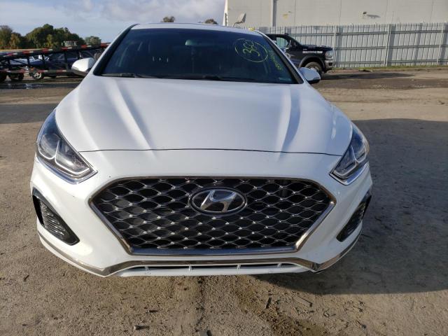 Photo 4 VIN: 5NPE34AF1JH662746 - HYUNDAI SONATA SPO 