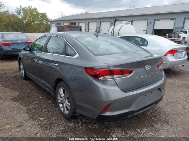 Photo 2 VIN: 5NPE34AF1JH663279 - HYUNDAI SONATA 