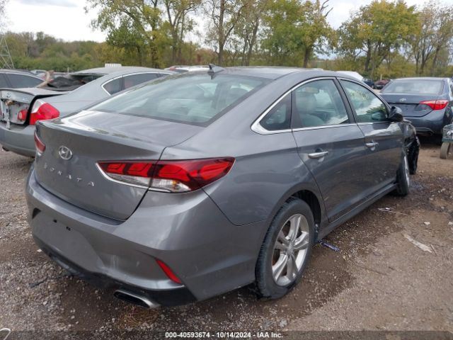 Photo 3 VIN: 5NPE34AF1JH663279 - HYUNDAI SONATA 