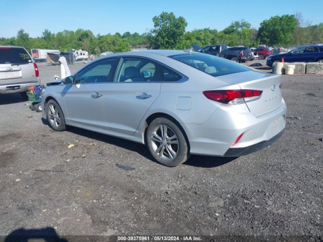 Photo 2 VIN: 5NPE34AF1JH664545 - HYUNDAI SONATA 