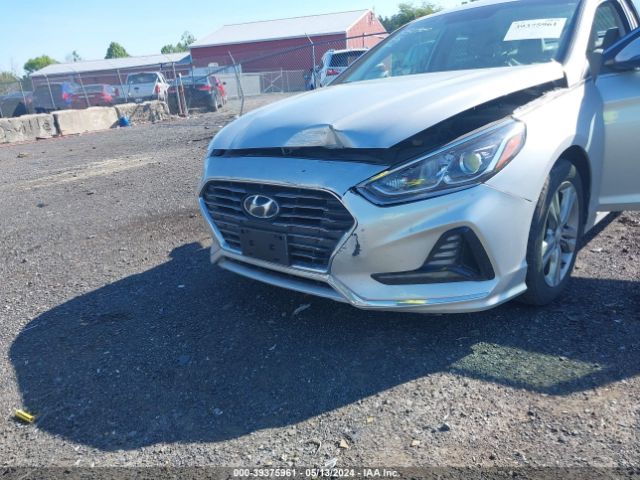 Photo 5 VIN: 5NPE34AF1JH664545 - HYUNDAI SONATA 