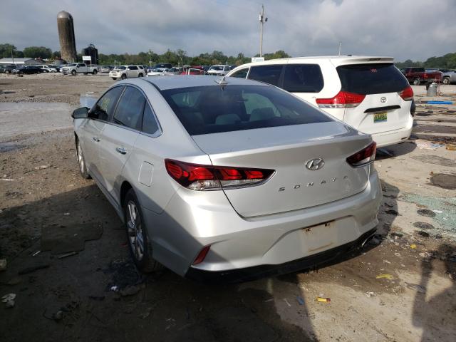 Photo 2 VIN: 5NPE34AF1JH675867 - HYUNDAI SONATA SPO 