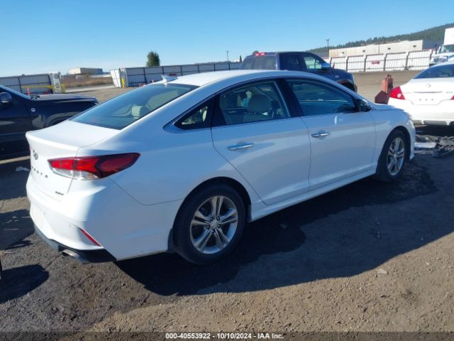 Photo 3 VIN: 5NPE34AF1JH688540 - HYUNDAI SONATA 