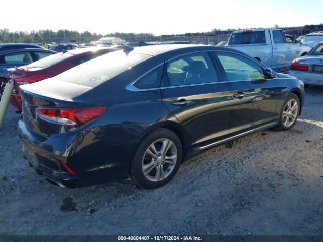 Photo 3 VIN: 5NPE34AF1JH703781 - HYUNDAI SONATA 