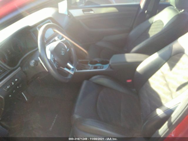 Photo 4 VIN: 5NPE34AF1JH704767 - HYUNDAI SONATA 