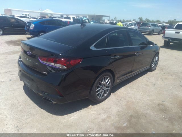 Photo 3 VIN: 5NPE34AF1JH704977 - HYUNDAI SONATA 