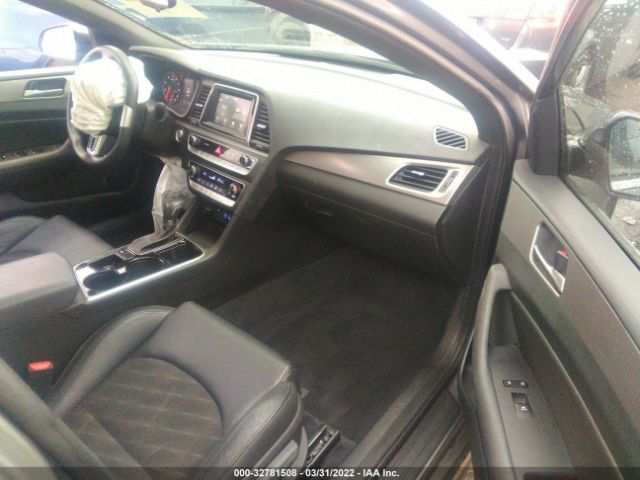 Photo 4 VIN: 5NPE34AF1JH718961 - HYUNDAI SONATA 