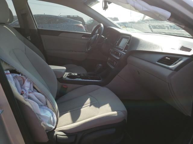 Photo 4 VIN: 5NPE34AF1KH729587 - HYUNDAI SONATA LIM 