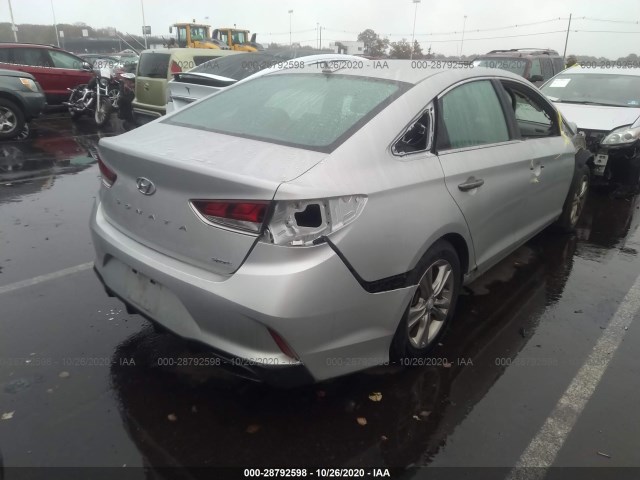 Photo 3 VIN: 5NPE34AF1KH764081 - HYUNDAI SONATA 