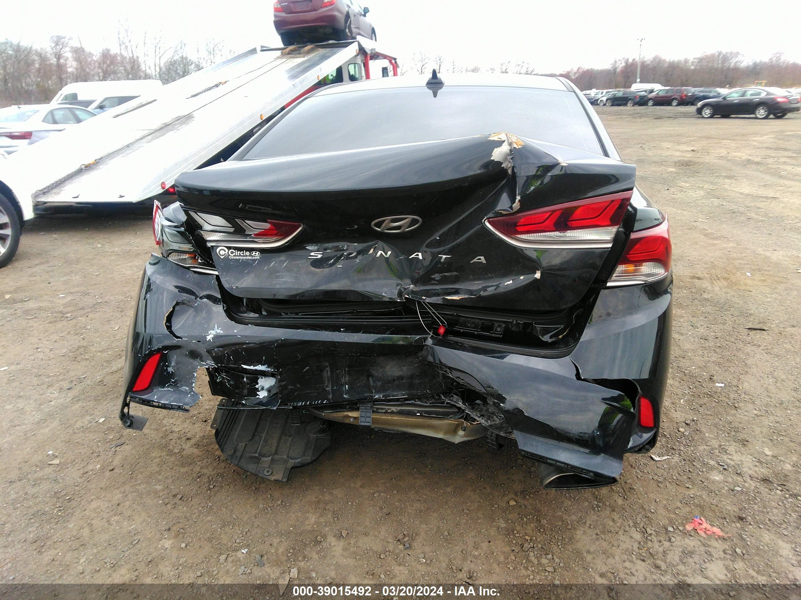 Photo 15 VIN: 5NPE34AF1KH783973 - HYUNDAI SONATA 