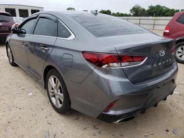 Photo 2 VIN: 5NPE34AF1KH797579 - HYUNDAI SONATA LIM 