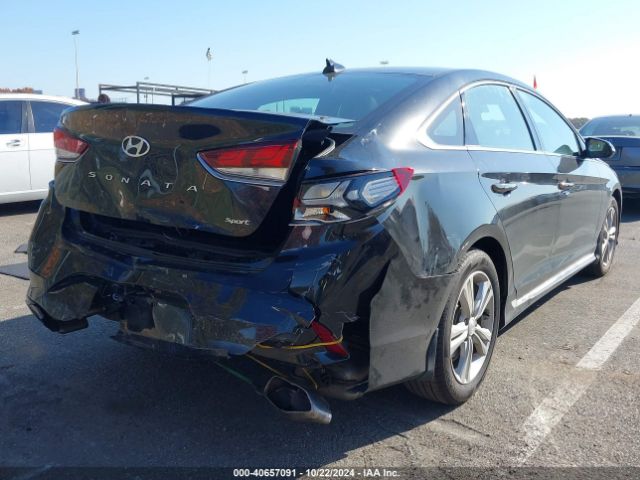 Photo 3 VIN: 5NPE34AF1KH803638 - HYUNDAI SONATA 