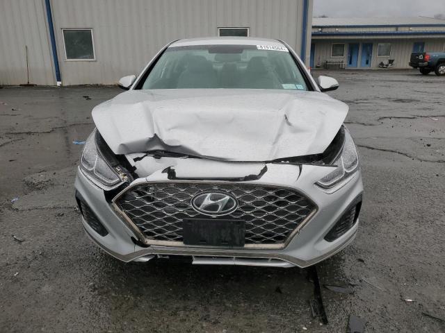 Photo 4 VIN: 5NPE34AF1KH812100 - HYUNDAI SONATA LIM 