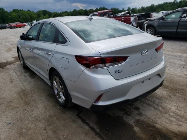 Photo 2 VIN: 5NPE34AF1KH812906 - HYUNDAI SONATA LIM 