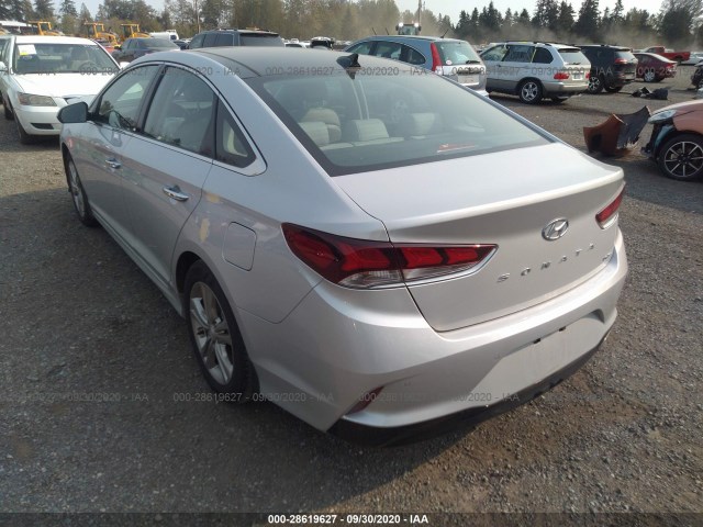 Photo 2 VIN: 5NPE34AF1KH813487 - HYUNDAI SONATA 