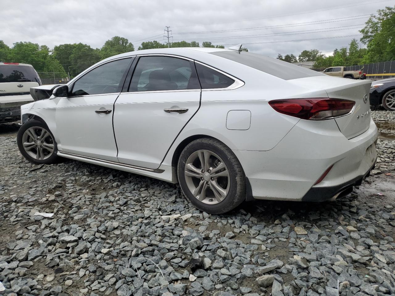 Photo 1 VIN: 5NPE34AF1KH817653 - HYUNDAI SONATA 