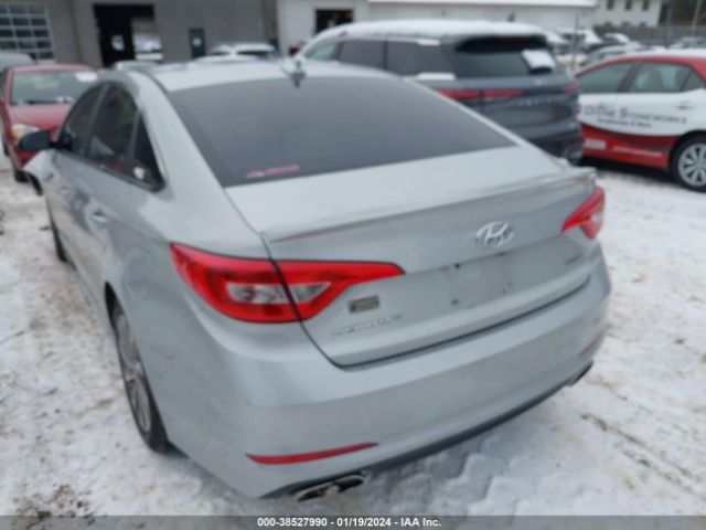 Photo 2 VIN: 5NPE34AF2FH044231 - HYUNDAI SONATA 