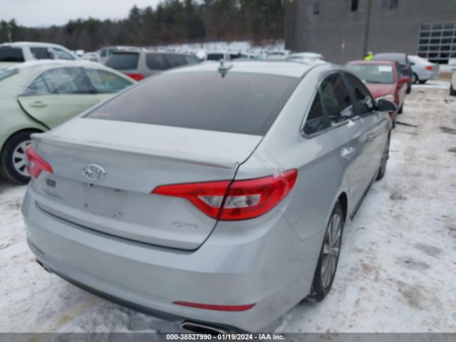 Photo 3 VIN: 5NPE34AF2FH044231 - HYUNDAI SONATA 