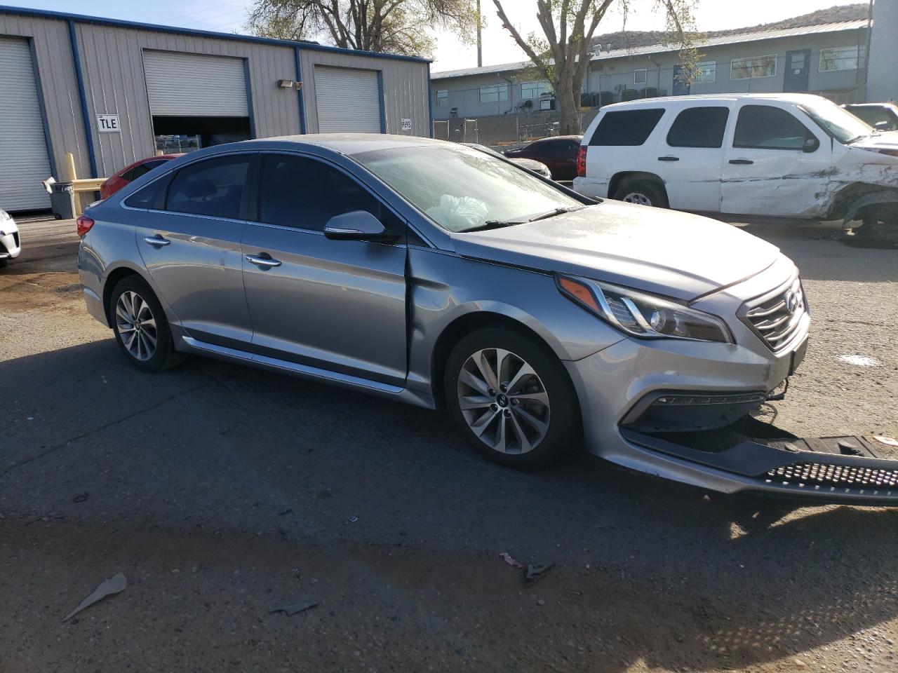 Photo 3 VIN: 5NPE34AF2FH109045 - HYUNDAI SONATA 