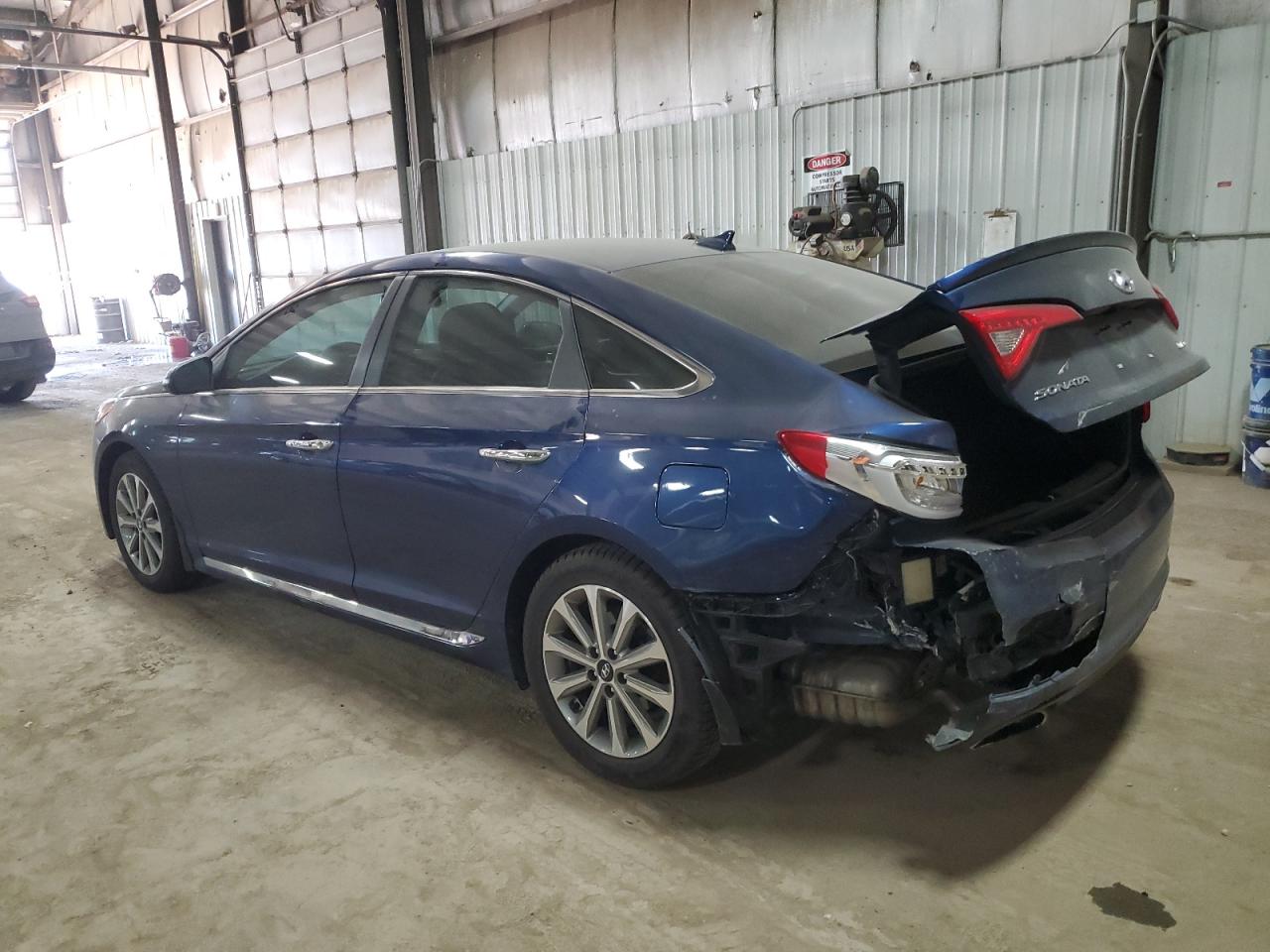 Photo 1 VIN: 5NPE34AF2FH227435 - HYUNDAI SONATA 