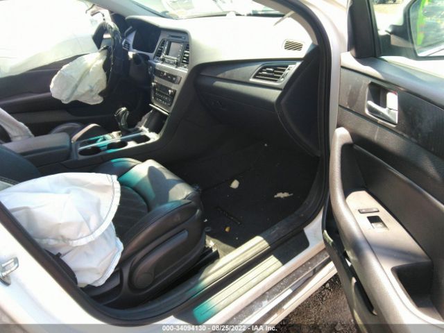 Photo 4 VIN: 5NPE34AF2FH252741 - HYUNDAI SONATA 