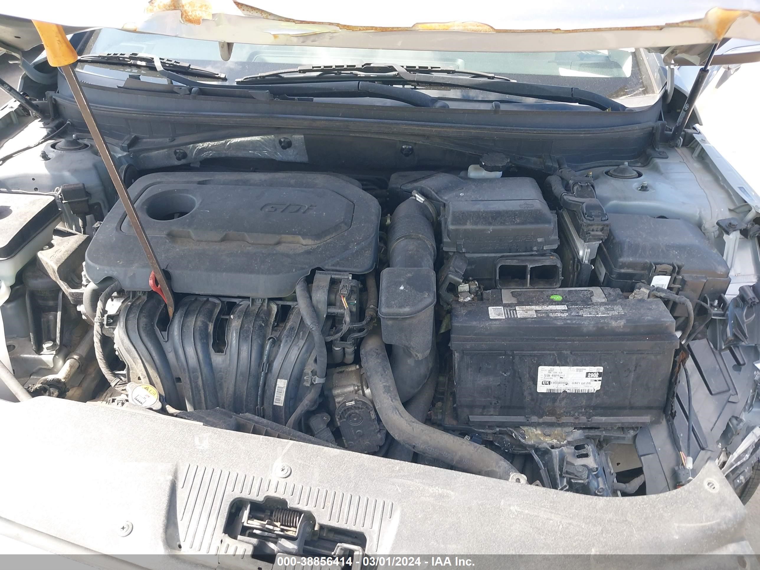 Photo 9 VIN: 5NPE34AF2GH270450 - HYUNDAI SONATA 