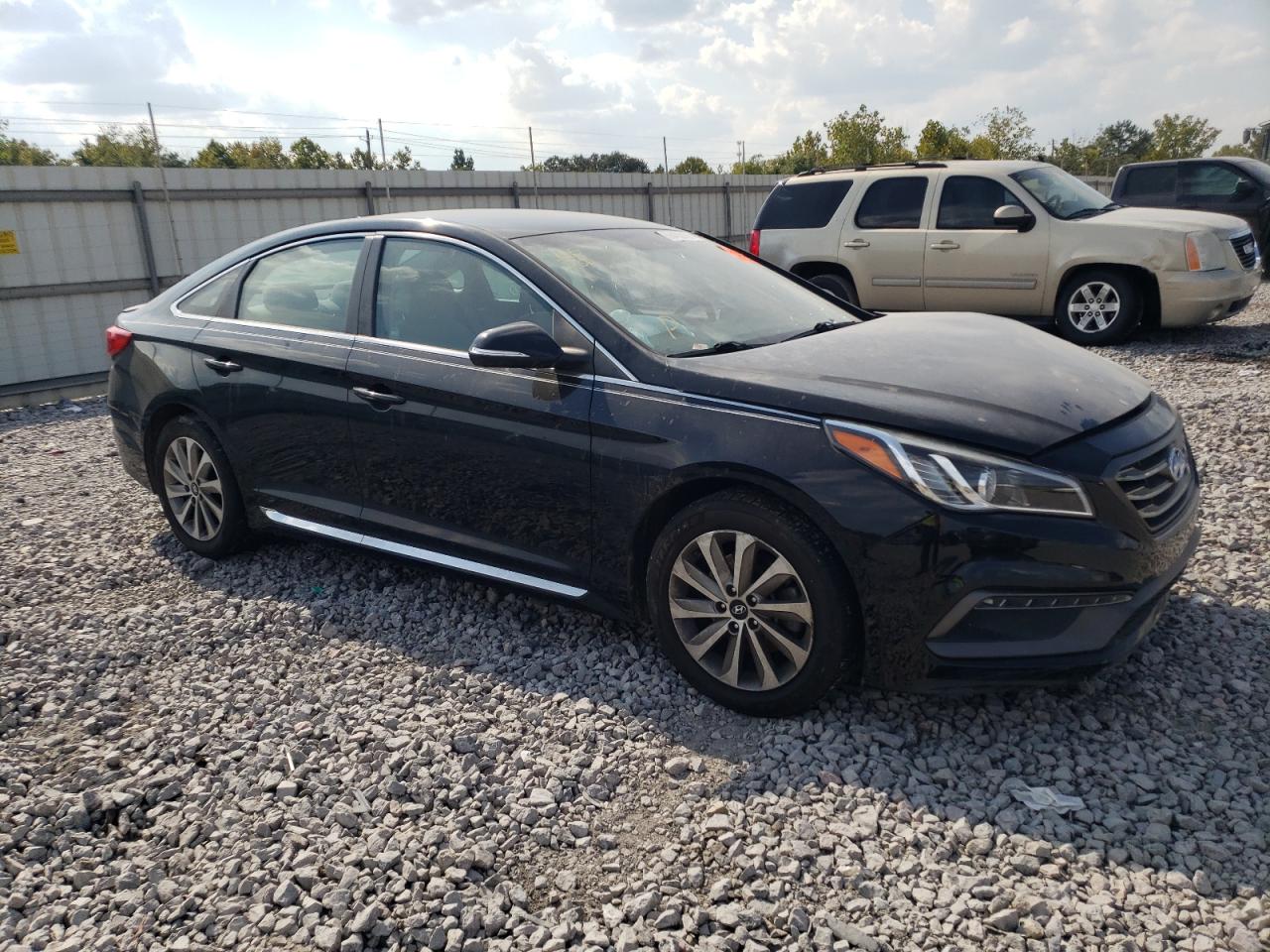 Photo 3 VIN: 5NPE34AF2GH306170 - HYUNDAI SONATA 