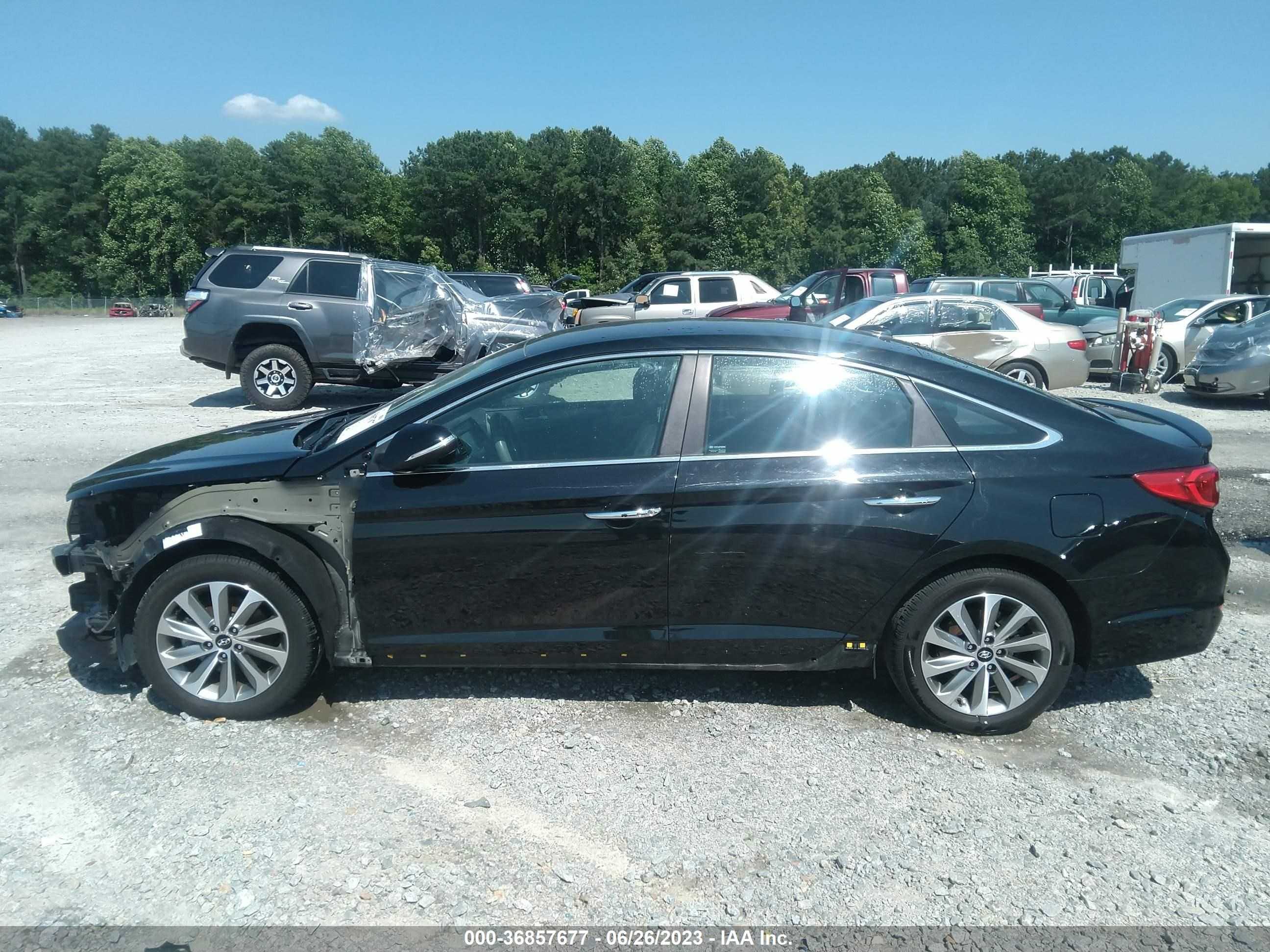 Photo 14 VIN: 5NPE34AF2GH311286 - HYUNDAI SONATA 